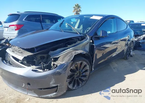 2022 Tesla Model Y Performance Dual Motor All-Wheel Drive from USA, damaged, VIN 7SAYGDEF6NF546719